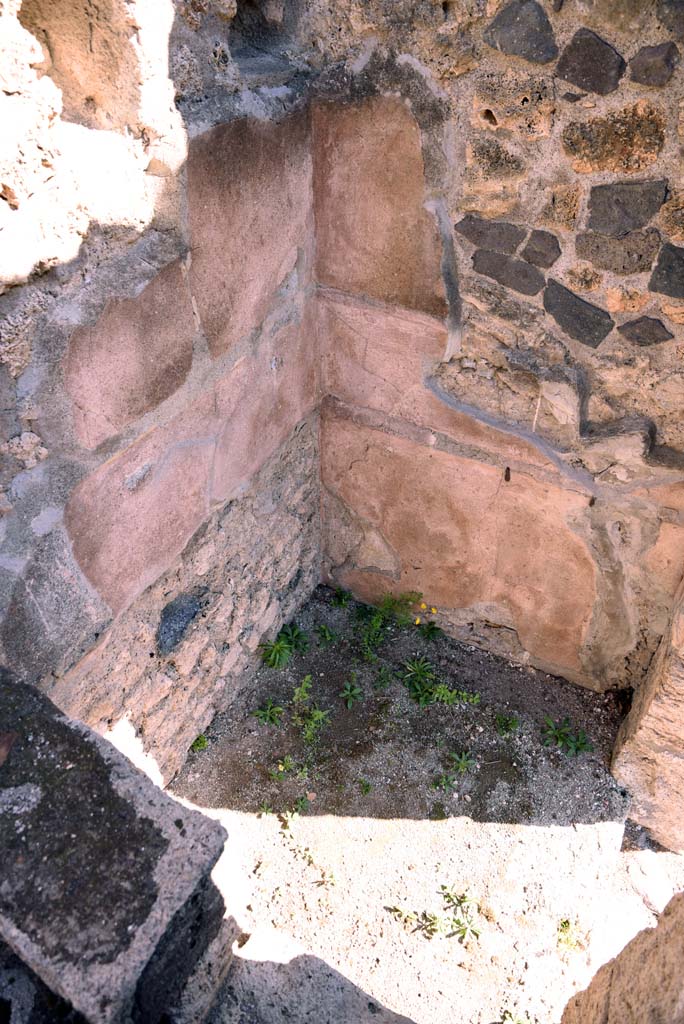 I.4.25/1.4.5 Pompeii. October 2019. Room 16, south-east corner.
Foto Tobias Busen, ERC Grant 681269 D�COR.

