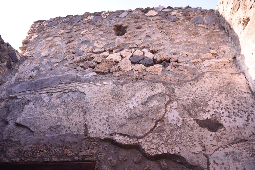 I.4.25 Pompeii. October 2019. Room 44, detail from upper wall of cubiculum.
Foto Tobias Busen, ERC Grant 681269 D�COR.
