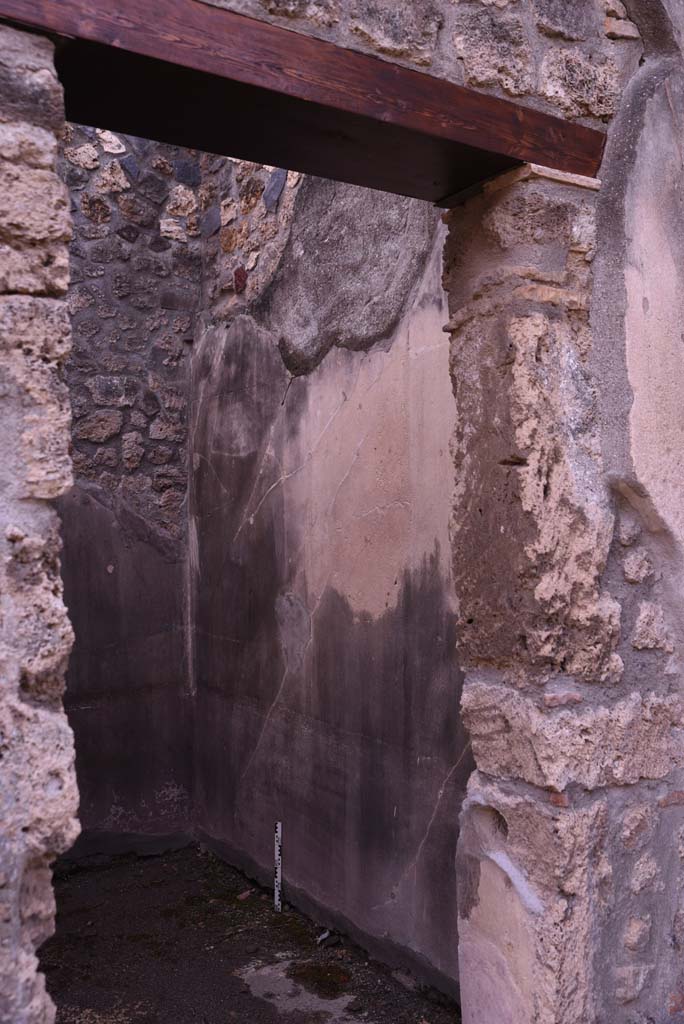 I.4.25 Pompeii. October 2019.
Unnumbered room next to room 30, (?room 66, cubiculum). Looking towards west wall.
Foto Tobias Busen, ERC Grant 681269 D�COR.
