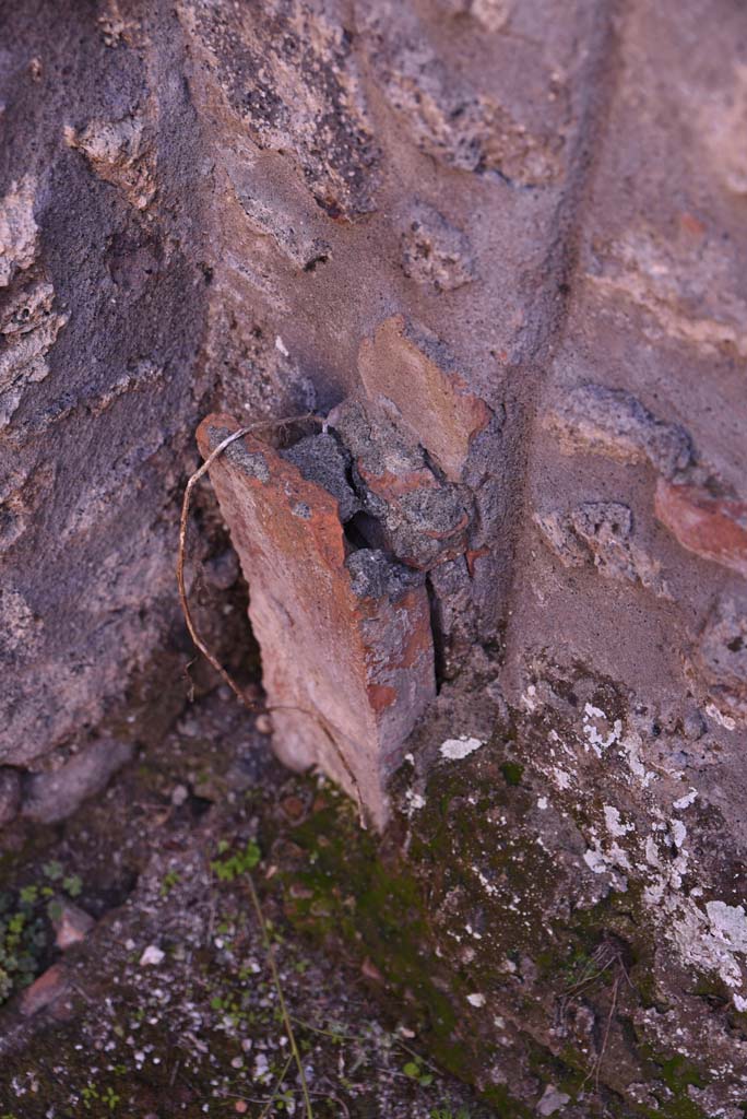 I.4.25/I.4.5 Pompeii. October 2019. Tepidarium 40, south-east corner.
Foto Tobias Busen, ERC Grant 681269 D�COR.
