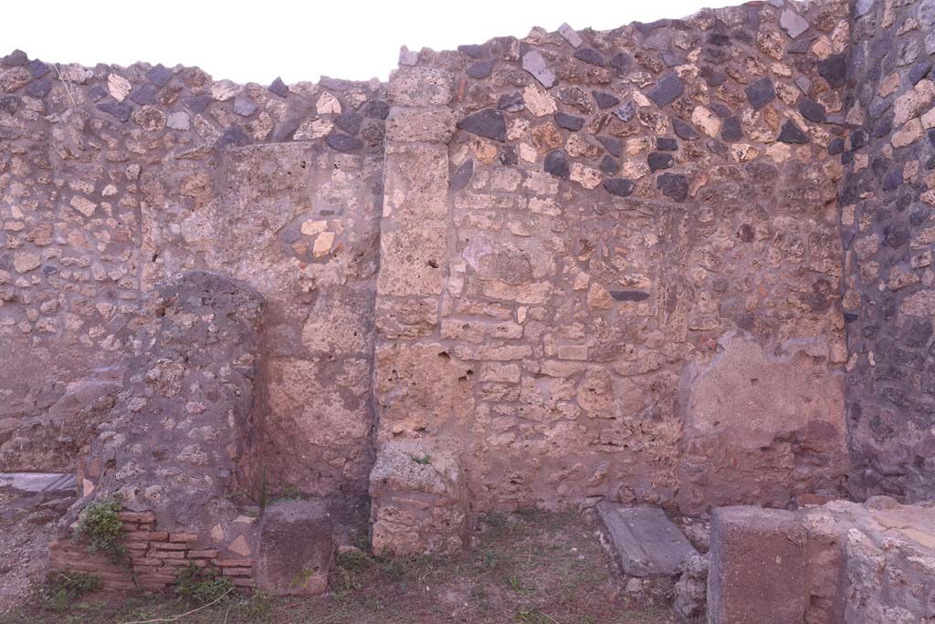 I.4.25/I.4.5 Pompeii. October 2019. Kitchen 42, looking towards west wall.
Foto Tobias Busen, ERC Grant 681269 D�COR.

