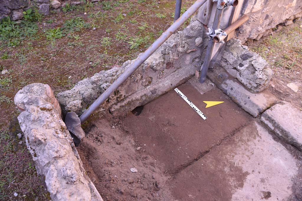 I.4.25/I.4.5 Pompeii. October 2019. Atriolo 43, looking towards west side of impluvium.
Foto Tobias Busen, ERC Grant 681269 D�COR.
