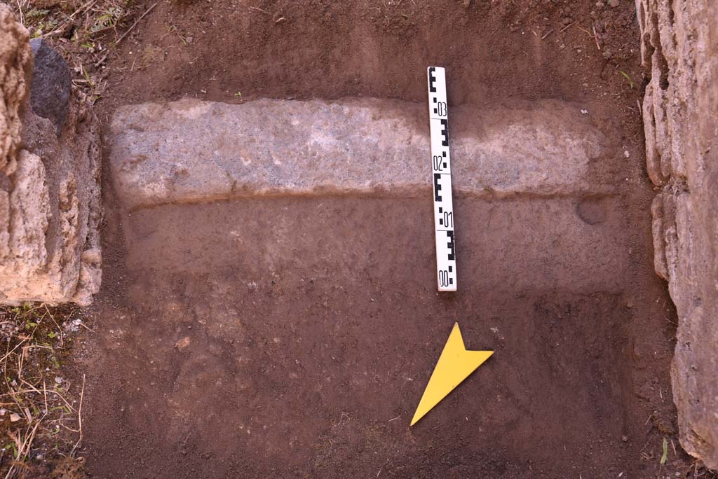 I.4.25 Pompeii. October 2019. Room 63, detail of doorway threshold into room 64.
Foto Tobias Busen, ERC Grant 681269 D�COR.

