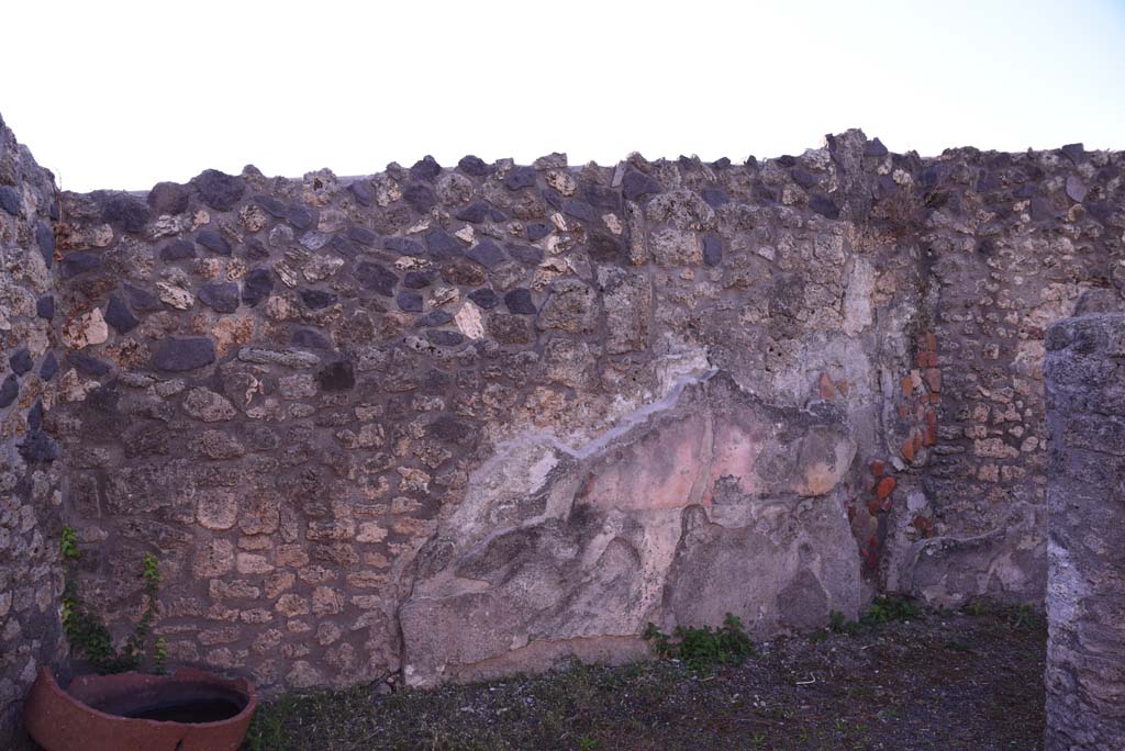 I.4.25 Pompeii. October 2019. Upper peristyle 56, south wall in south-east corner.
Foto Tobias Busen, ERC Grant 681269 D�COR
