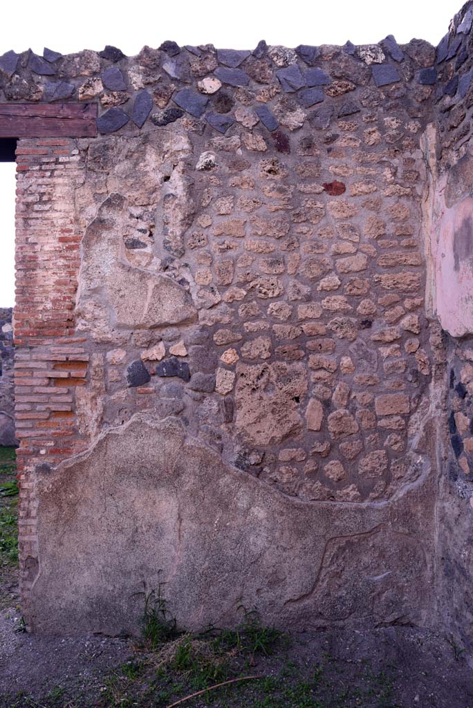 I.4.25 Pompeii. October 2019. 
Upper peristyle 56, looking towards west wall in vestibule in north-west corner.
Foto Tobias Busen, ERC Grant 681269 D�COR

