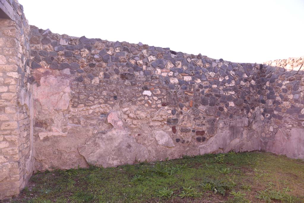 I.4.25 Pompeii. October 2019. Room 57, looking towards south wall.
Foto Tobias Busen, ERC Grant 681269 D�COR.
