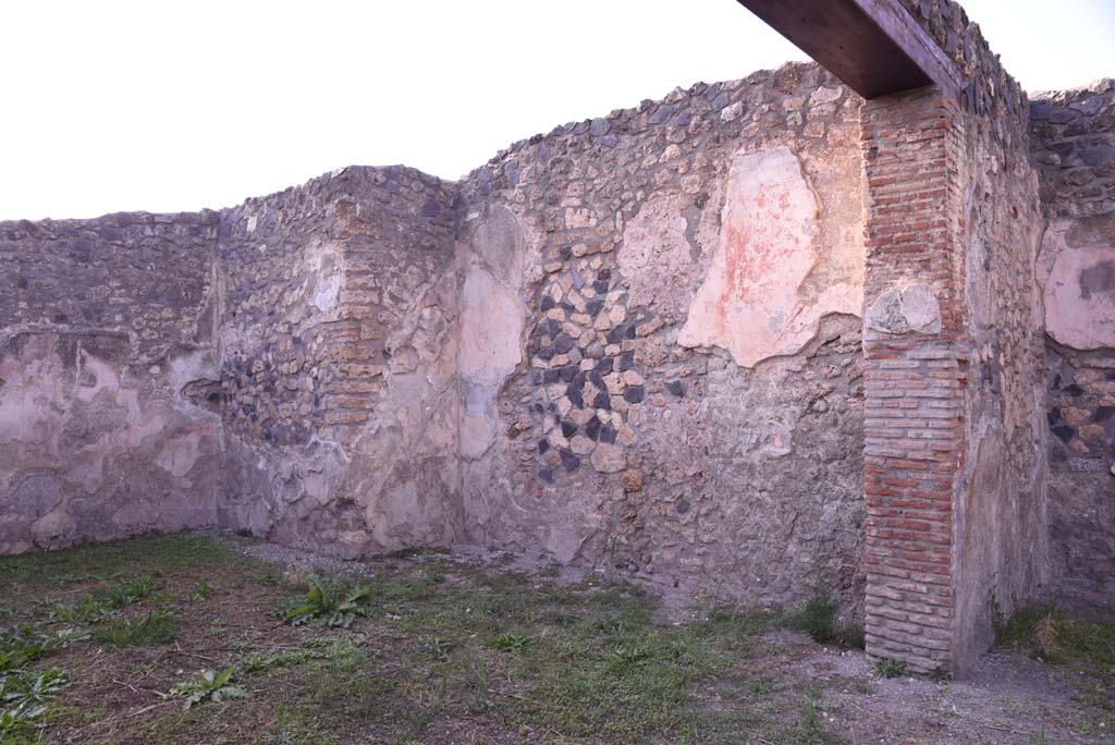I.4.25 Pompeii. October 2019. Room 57, looking towards north-west corner and north wall.
Foto Tobias Busen, ERC Grant 681269 D�COR.
