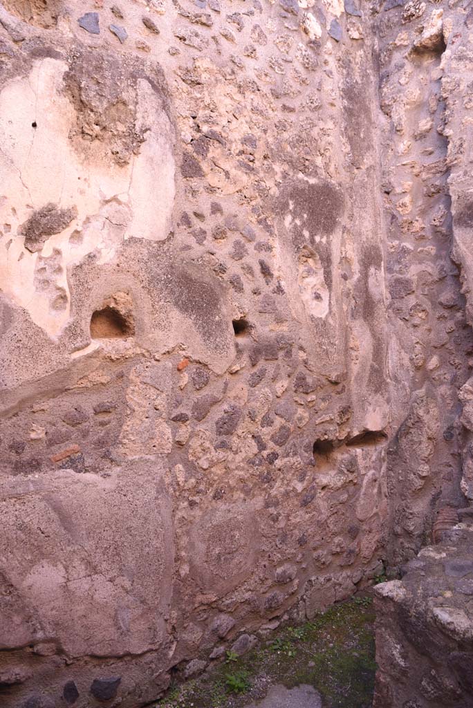 I.4.26 Pompeii. October 2019. Detail from south wall in south-west corner.
Foto Tobias Busen, ERC Grant 681269 D�COR.
