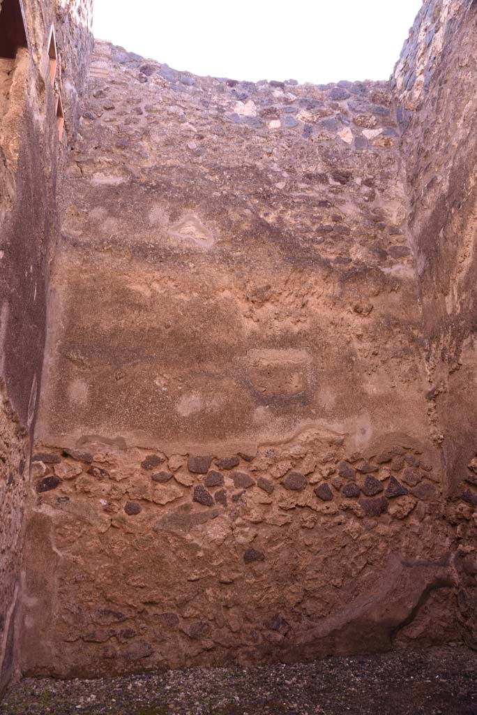 I.4.27 Pompeii. October 2019. Looking towards south wall of rear room.
Foto Tobias Busen, ERC Grant 681269 D�COR.
