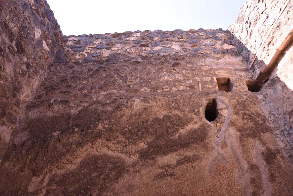 I.4.27 Pompeii. October 2019. Upper west wall.
Foto Tobias Busen, ERC Grant 681269 D�COR.
