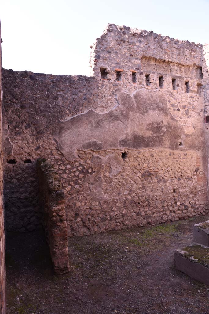 I.4.27 Pompeii. October 2019. West wall of bar or sales-room.
Foto Tobias Busen, ERC Grant 681269 D�COR.
