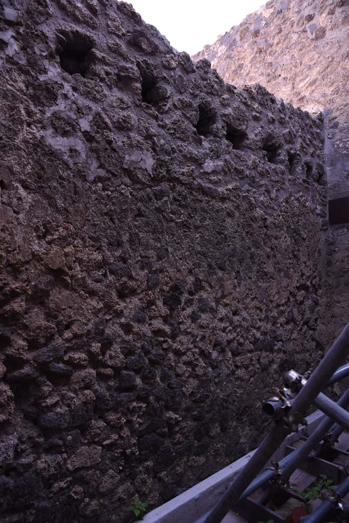 I.4.28 Pompeii. October 2019. Room 65, east wall, looking south.
Foto Tobias Busen, ERC Grant 681269 D�COR.
