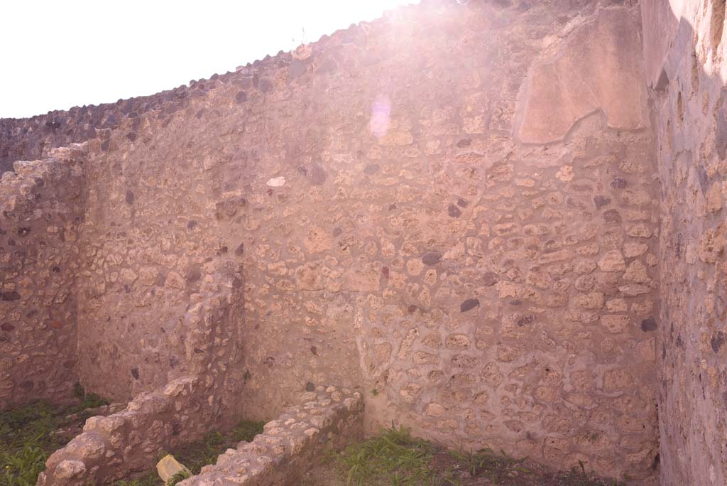 I.4.28 Pompeii. October 2019. Room 27, looking south along west wall.
Foto Tobias Busen, ERC Grant 681269 D�COR.
