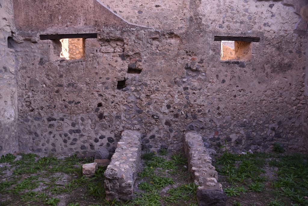 I.4.28 Pompeii. October 2019. Room 27, looking towards east wall. 
Foto Tobias Busen, ERC Grant 681269 D�COR.
