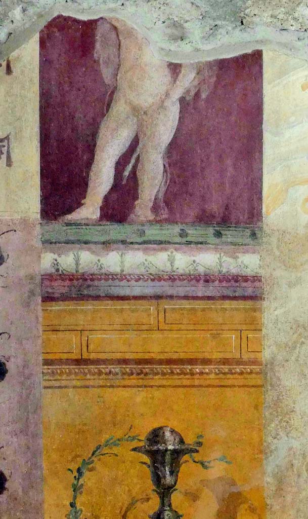 I.6.2 Pompeii. March 2017.
Frigidarium, west wall at south end. Detail of II style fresco. Photo courtesy of Davide Peluso.