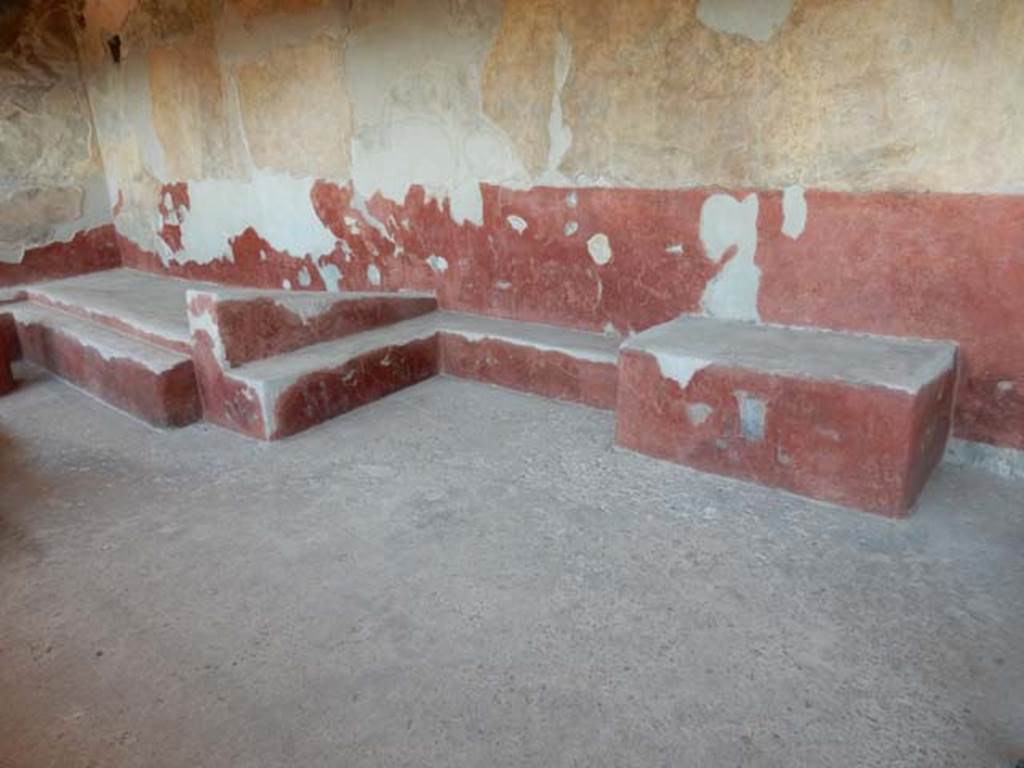 I.6.2 Pompeii. May 2016. Looking towards north side of triclinium with table. Photo courtesy of Buzz Ferebee.