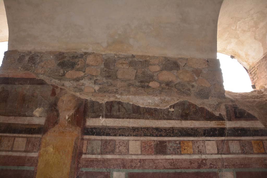 I.6.2 Pompeii. September 2019. Detail from upper west wall of east wing, cont’d.
Foto Annette Haug, ERC Grant 681269 DÉCOR.
