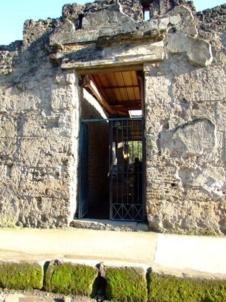 I.6.4 Pompeii. March 2009. Entrance.