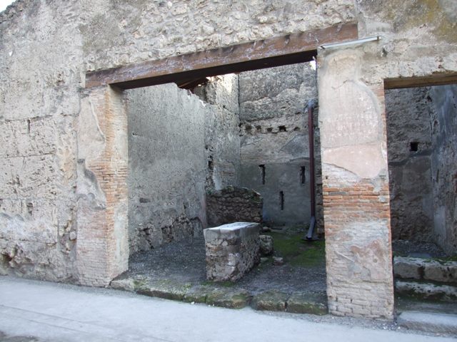I.6.5. Entrance.
