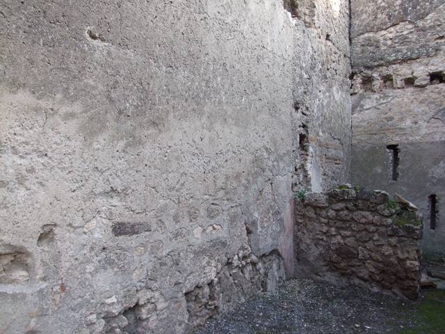 I.6.5 Pompeii. December 2007. South-west corner with blocked door.