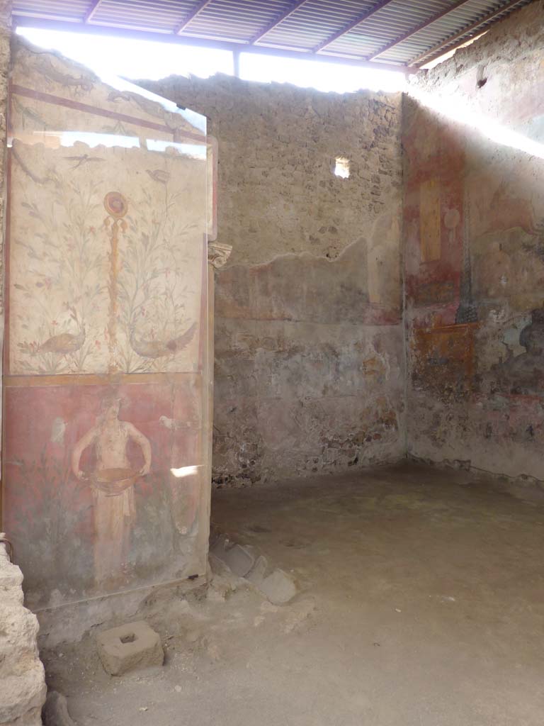 I.6.15 Pompeii. October 2014. Room 9, looking north-west across small garden towards west wall.
Foto Annette Haug, ERC Grant 681269 DÉCOR