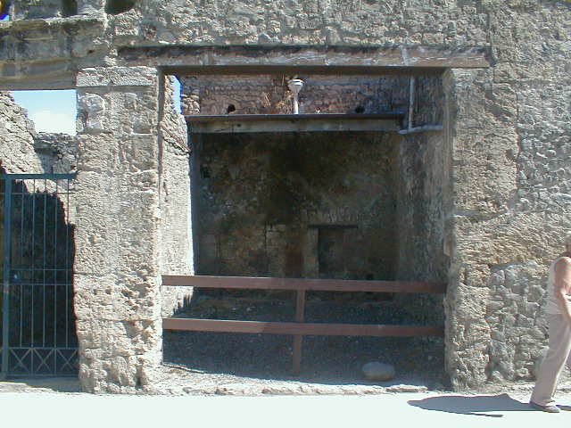 I.7.6 Pompeii. December 2007. East wall.