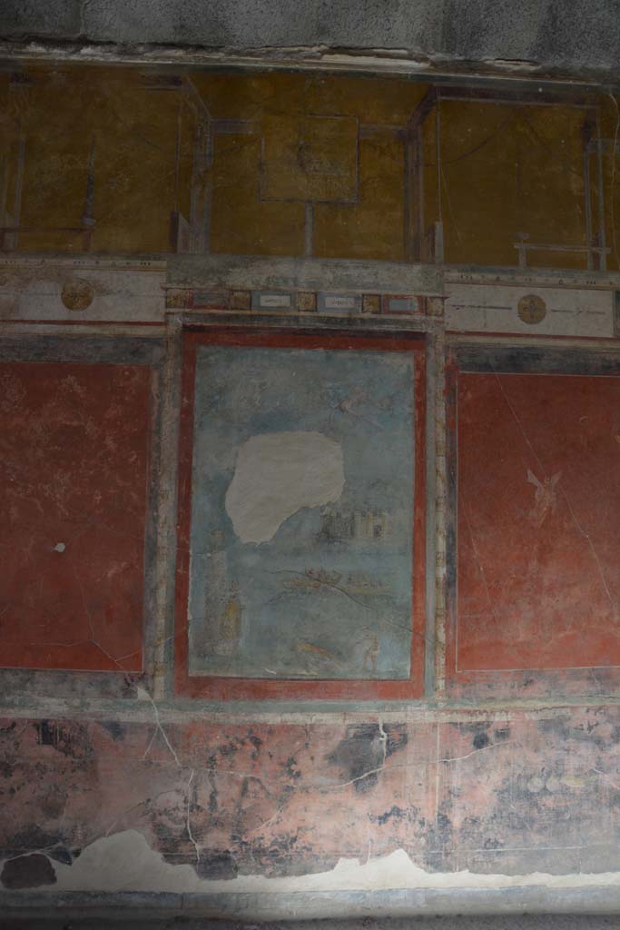 I.7.7 Pompeii. October 2019. 
East wall of triclinium with central wall painting of Daedalus and Icarus.  
Foto Annette Haug, ERC Grant 681269 D�COR.

