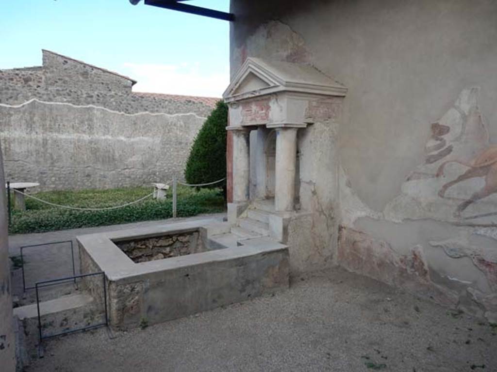 I.7.12 Pompeii. May 2017. Looking east across garden area. Photo courtesy of Buzz Ferebee.
