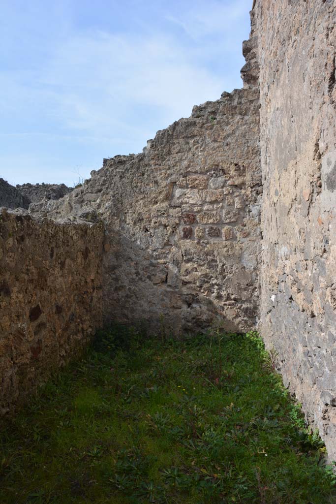 I.8.17 Pompeii. March 2019. Room 5, on west side of room 6.  
Foto Annette Haug, ERC Grant 681269 D�COR.

