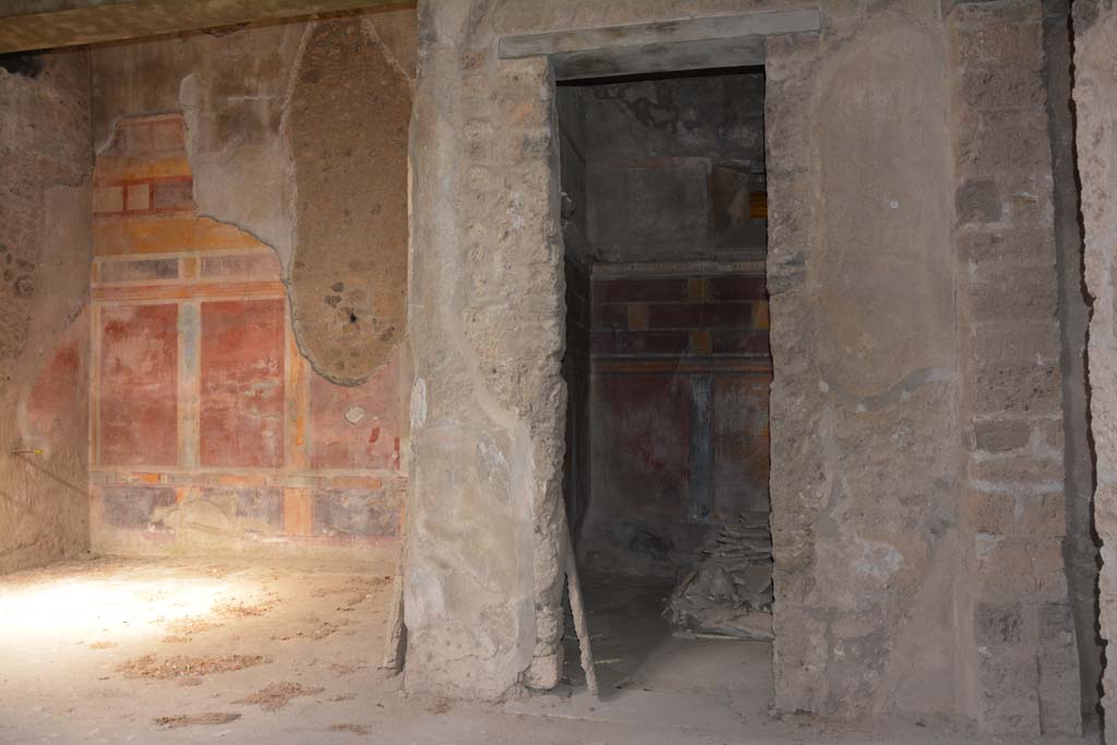 I.8.17 Pompeii. March 2019. Room 12, doorway in centre, on north side of atrium 3, with north ala 13, on left.
Foto Annette Haug, ERC Grant 681269 D�COR.

