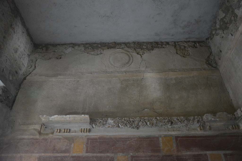 I.8.17 Pompeii. March 2019. Room 12, looking towards upper west wall.
Foto Annette Haug, ERC Grant 681269 D�COR.
