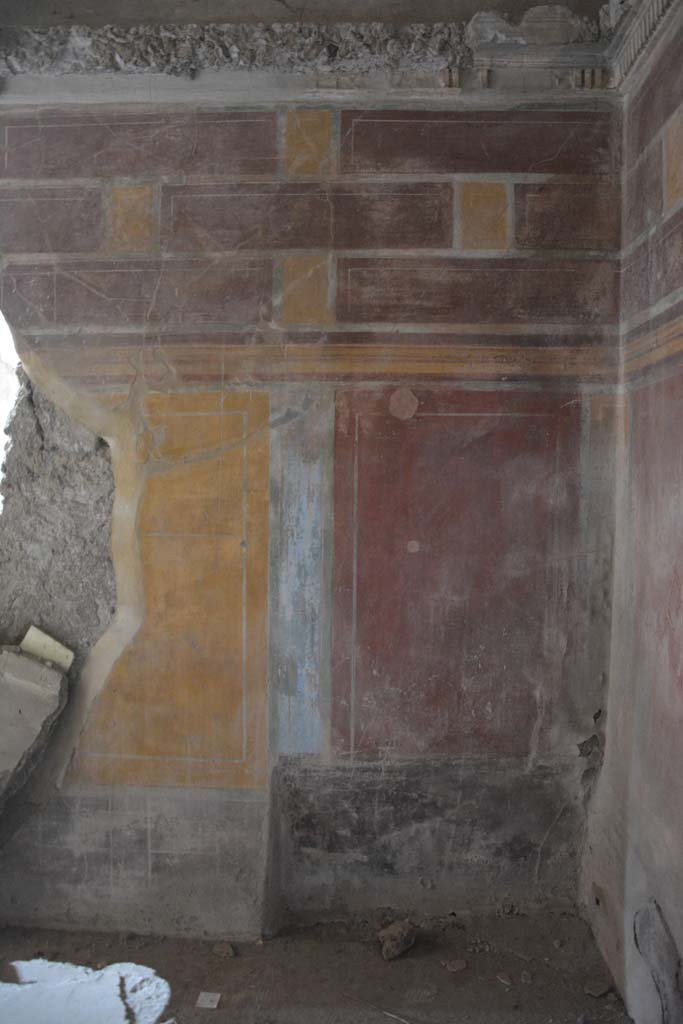 I.8.17 Pompeii. March 2019. Room 12, west wall at north end in north-west corner.
Foto Annette Haug, ERC Grant 681269 D�COR.

