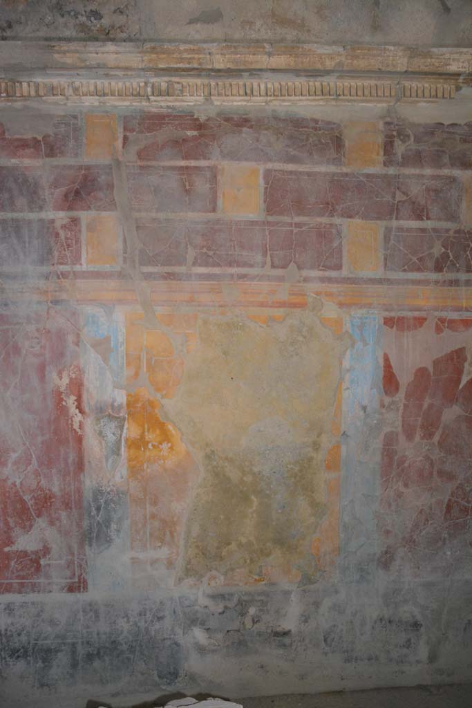 I.8.17 Pompeii. October 2019. Room 12, central panel on east wall.
Foto Annette Haug, ERC Grant 681269 D�COR.
