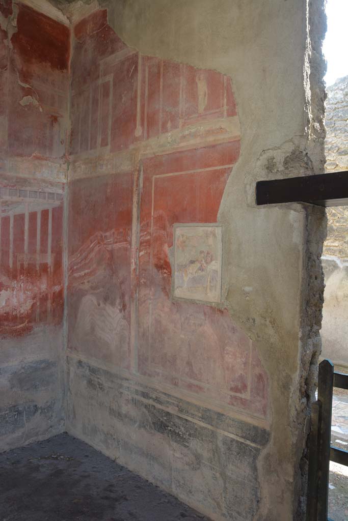 I.9.1 Pompeii. October 2019. Room 11, south-east corner and south wall with doorway to ala.
Foto Annette Haug, ERC Grant 681269 D�COR.
