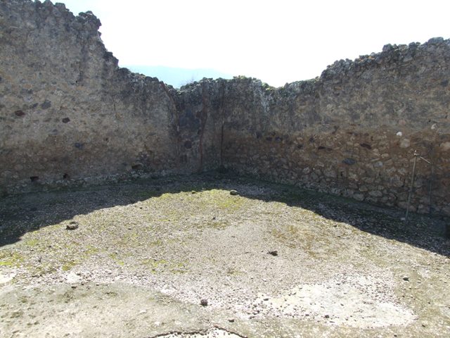 I.9.5 Pompeii. March 2009. Room 12. West side of peristyle, looking north to Room 9.