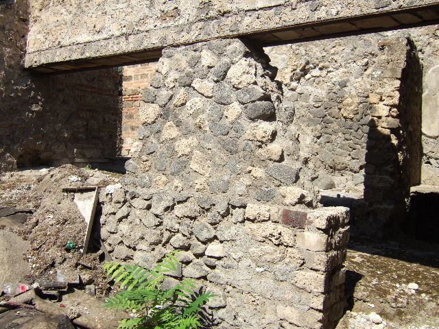 I.9.7 Pompeii. December 2006. North-west corner.