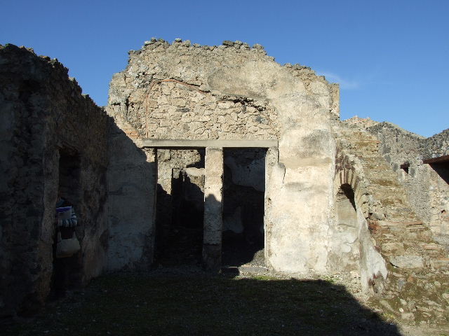 I.9.10 Pompeii. December 2006. Latrine in kitchen.    