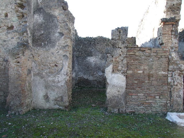 I.9.10 Pompeii. December 2006. Looking north-east across garden.   