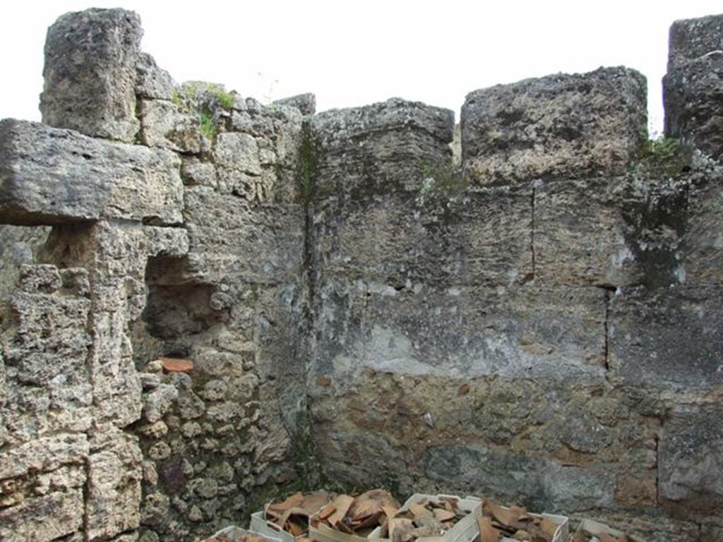 I.9.12 Pompeii. March 2009. Room 10. South east corner.