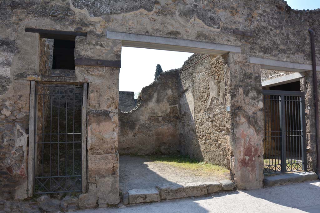 I.10.6 Pompeii. December 2007. West wall of workshop.