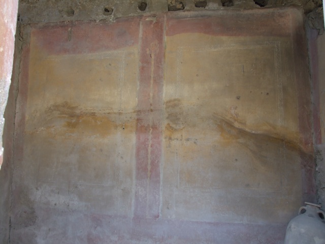 I.10.7 Pompeii. March 2009. Room 3, recess in south-east corner of cubiculum.  