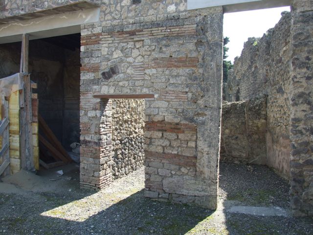 I.10.8 Pompeii.  March 2009.  Room 12.  Triclinium.  East wall.