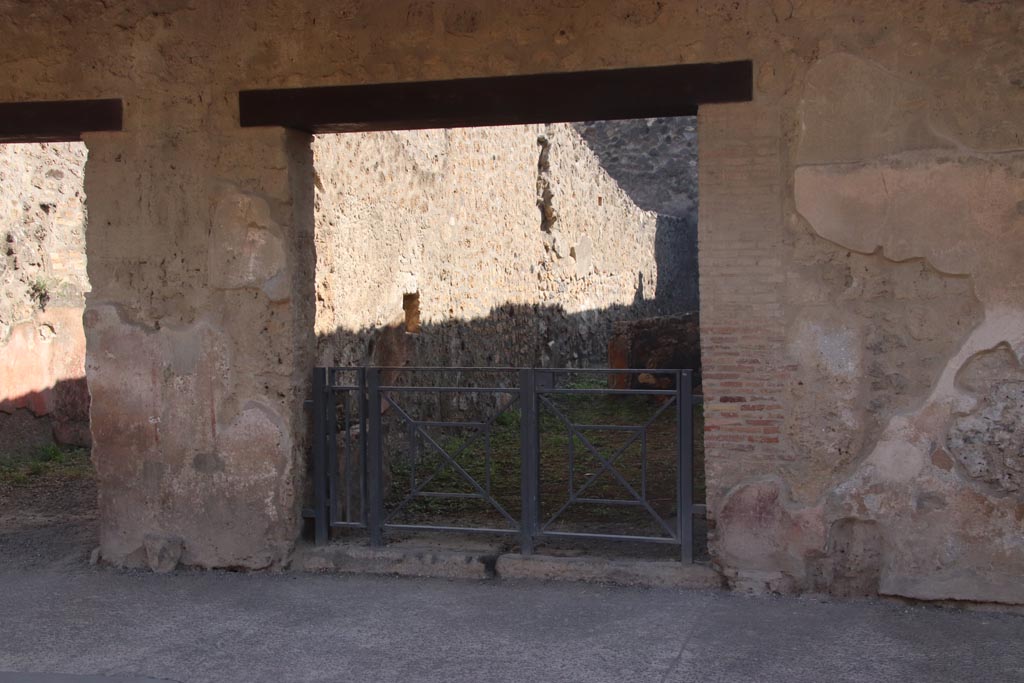 I.11.2 Pompeii. December 2007. Looking south.