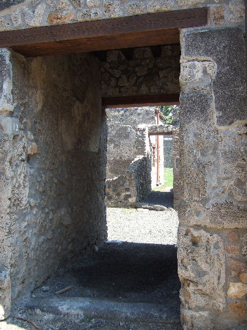 I.11.12 Pompeii. September 2005. Entrance.