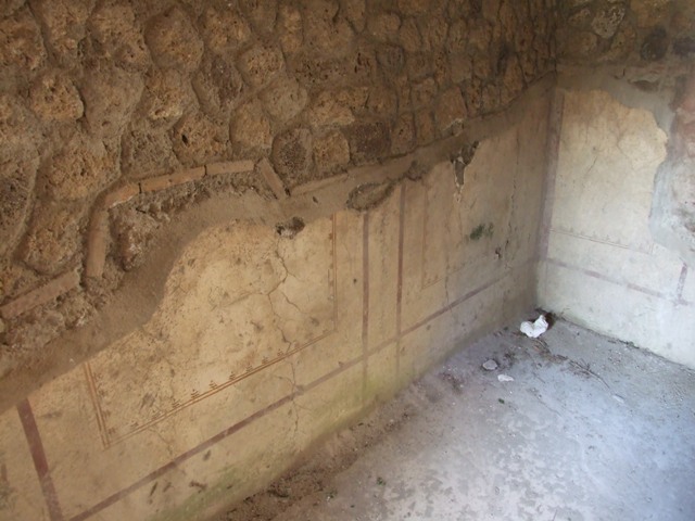 I.12.2 and I.12.1 Pompeii. March 2009. Room 9. South west corner. Painted medallion.