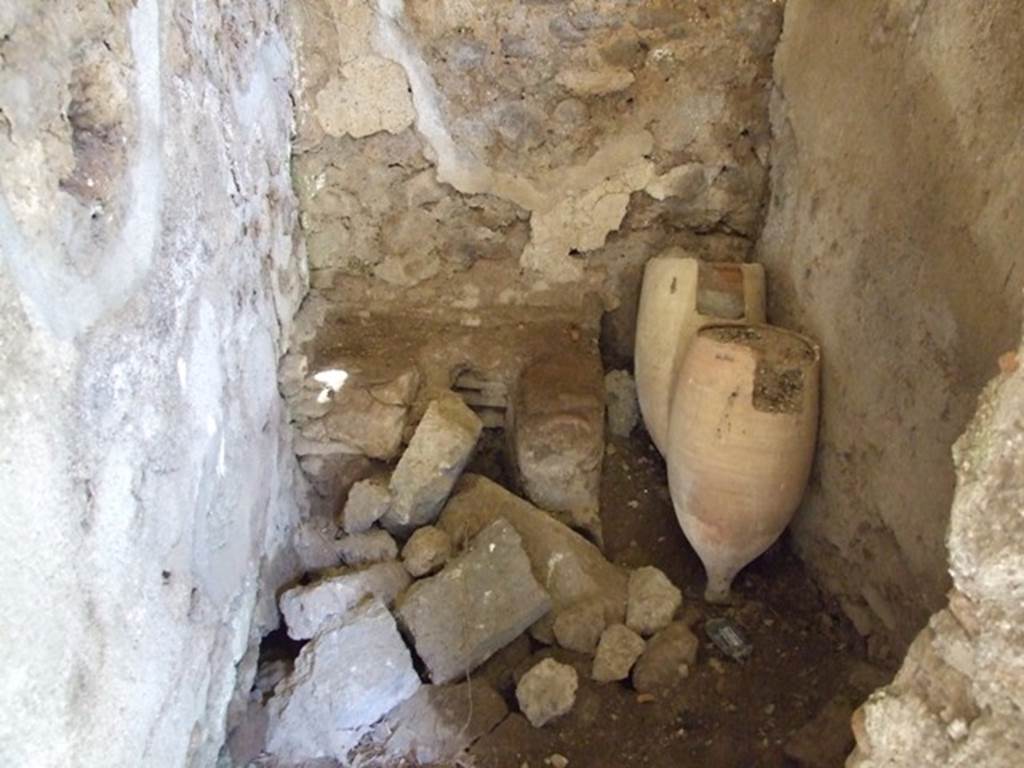 I.12.8 Pompeii. March 2009. Room 12. Latrine. Looking east.