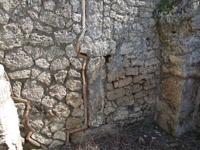 I.12.15 Pompeii.  March 2009.  Doorway to room 7 in north wall of room 5.
