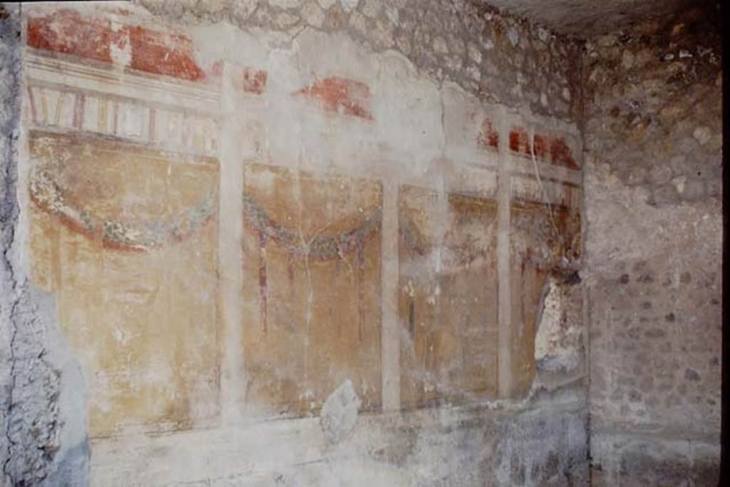 I.15.1 Pompeii, 1968. Tablinum, east wall, looking south. Photo by Stanley A. Jashemski.
Source: The Wilhelmina and Stanley A. Jashemski archive in the University of Maryland Library, Special Collections (See collection page) and made available under the Creative Commons Attribution-Non Commercial License v.4. See Licence and use details.
J68f0418