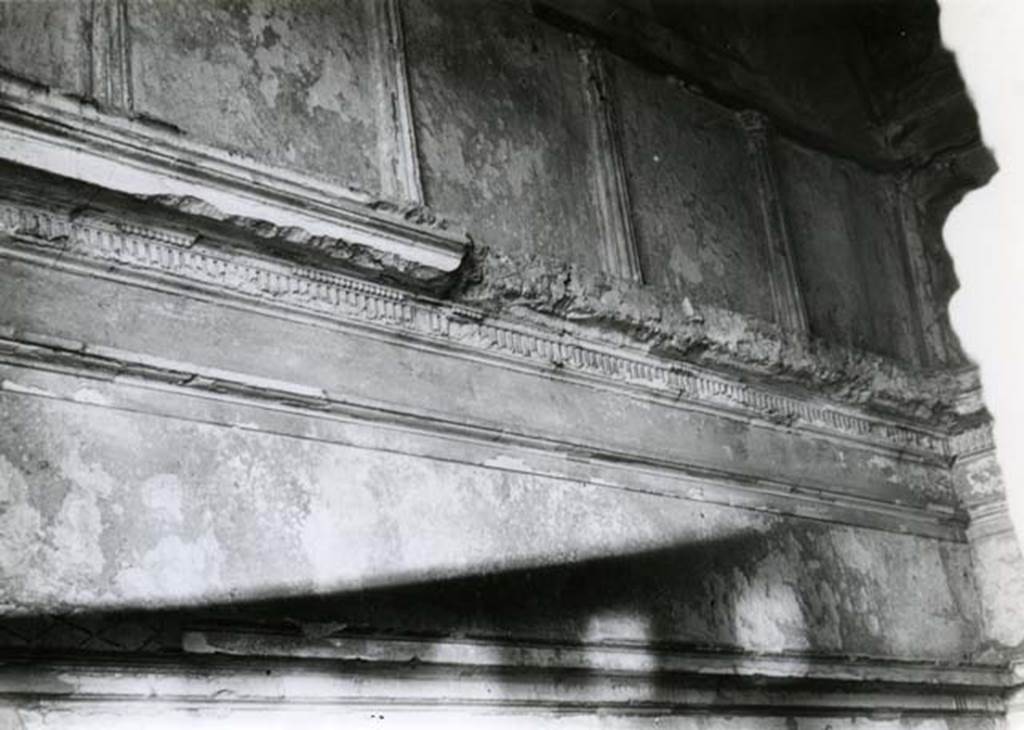 I.15.3 Pompeii. 1968. Room 4. House of Ship Europa, E cubiculum, left W wall. Photo courtesy of Anne Laidlaw.
American Academy in Rome, Photographic Archive. Laidlaw collection _P_68_3_29.