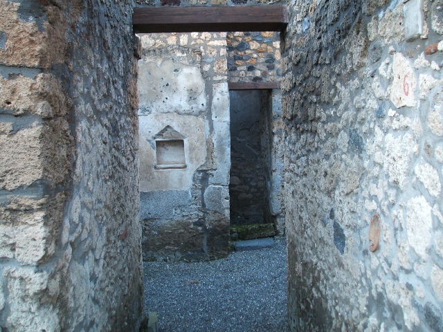 I.16.6 Pompeii. September 2005.